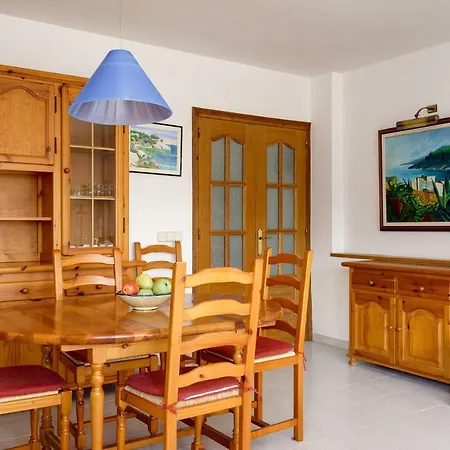 Apartment Macrina 2 *